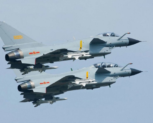 Hävittäjä J-10 A ja S