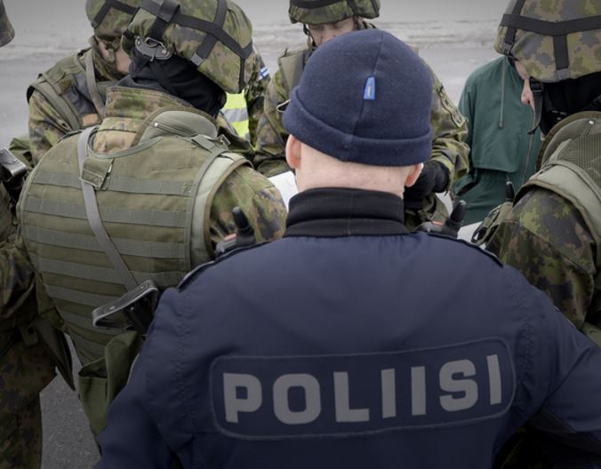 Poliisi ja sotilas